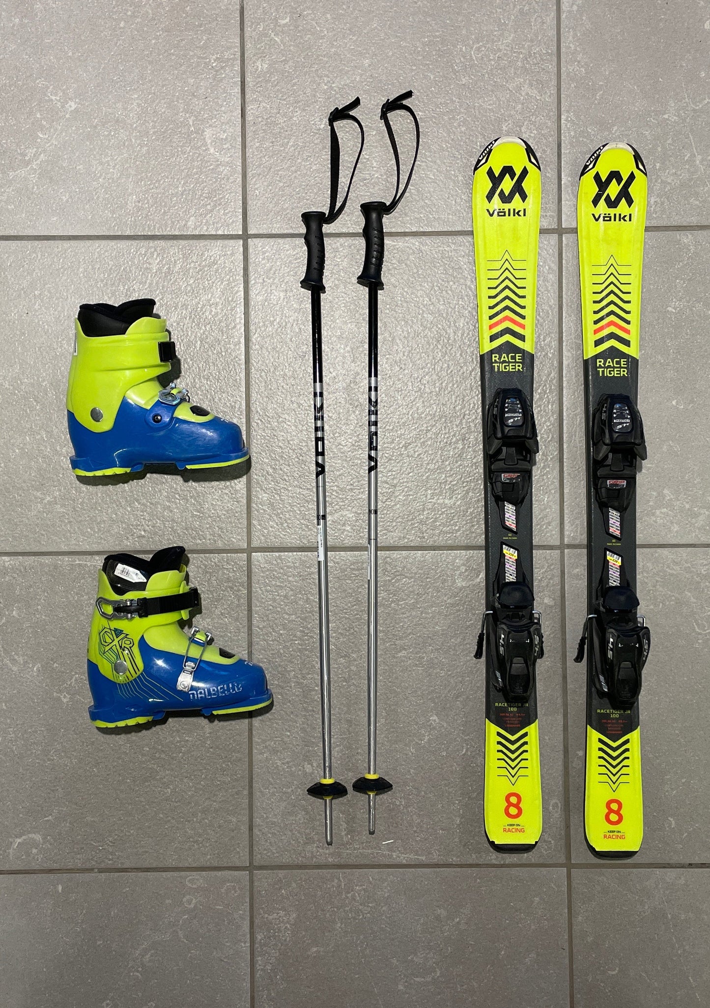 Ski rental set for children (up to 145 cm height)